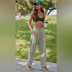 NWOT Varley Riggs Loose Fit Pants Moss Green Size M